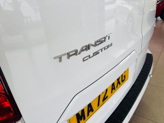 Ford Transit Custom Photo at-ad53d3ed88d4436d8b88f249b90effd9.jpg