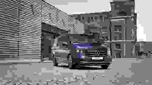 Mercedes-Benz Vito Photo at-ad6a61113c7044bf9d050815ccd515f3.jpg