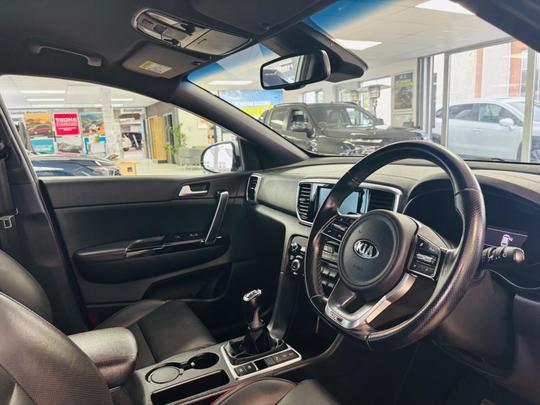 Kia Sportage Photo at-adbc55a78af64eb4be950f3f2ff5f37e.jpg