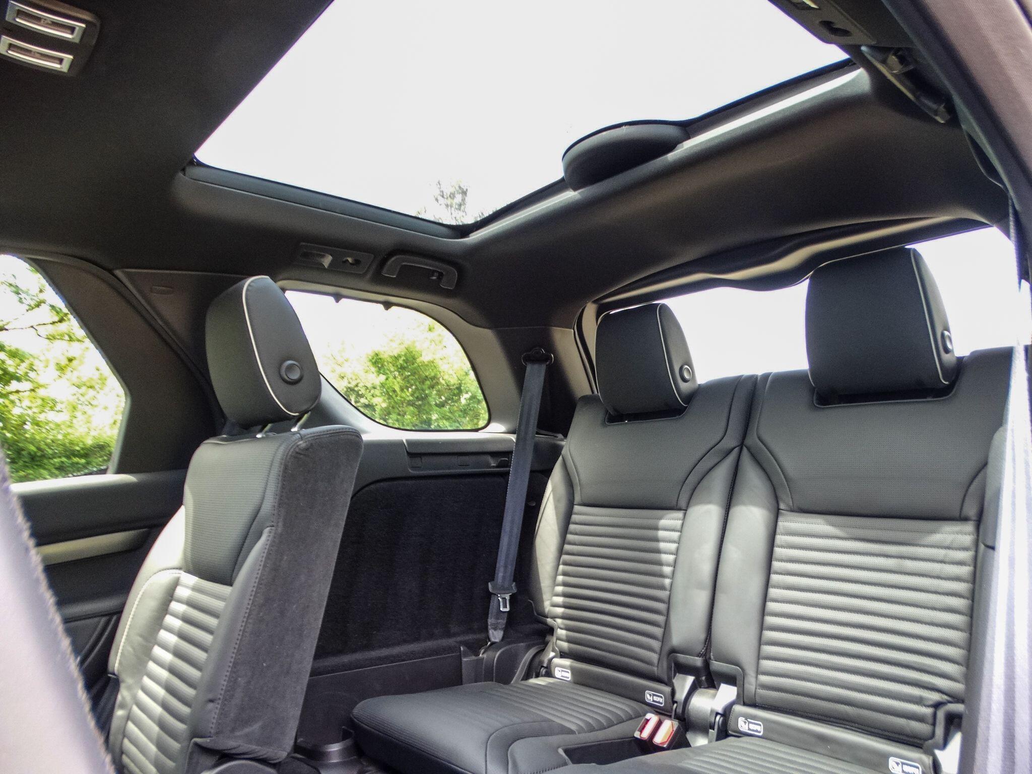 Land Rover Discovery 3.0 TD V6 HSE SUV 5dr Diesel Auto 4WD Euro 6 (s/s) (258 ps) — photo 14