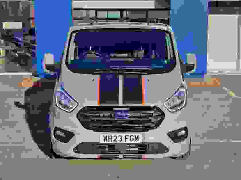 Ford Transit Custom Photo at-ae39d6c33a30493f9cf61343394bcf3b.jpg