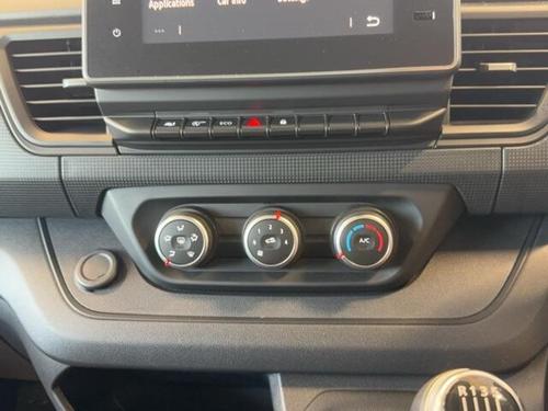 Renault TRAFIC Photo at-ae4d5c5ef78a4d72bc7b6d02815fecf3.jpg