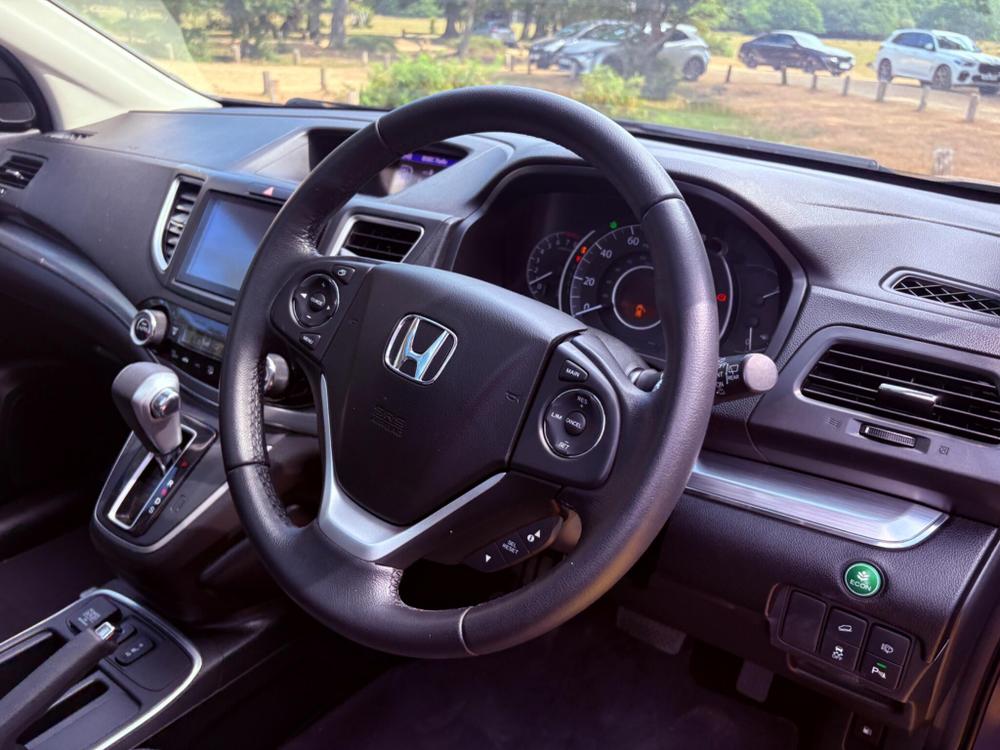 Honda CR-V Photo at-ae7116aa1825436f8e95c96b234af719.jpg
