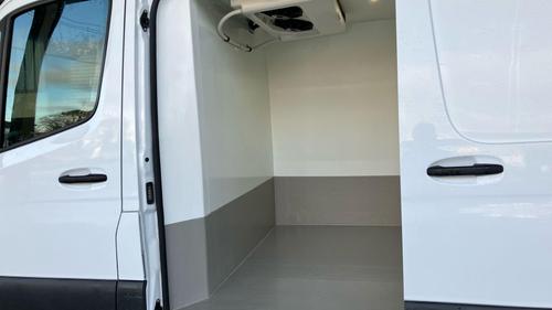 Mercedes-Benz Sprinter Photo at-ae7483757bc24ea9bc0546f5a03dd6ba.jpg