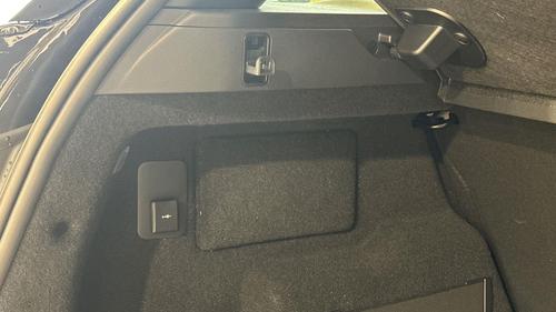 Land Rover Range Rover Evoque Photo at-ae942325065d4560a53cd540e64641eb.jpg