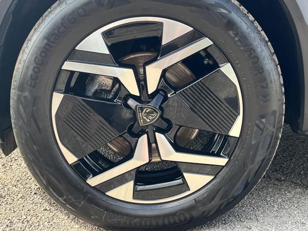 Used Peugeot E-2008 YB74CUO 36