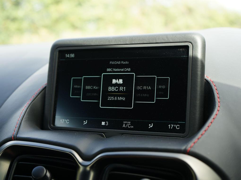 Used Aston Martin Vantage EO68LWK 23