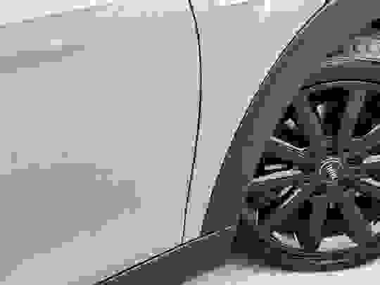 MINI Hatch Photo at-af0200e96a8c4a87896bfd9b3550c30c.jpg