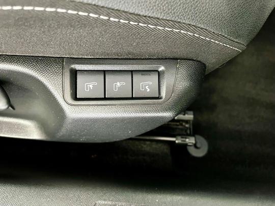 Vauxhall Mokka Photo at-af0982439e564bd6ab4741b97dd9fa15.jpg