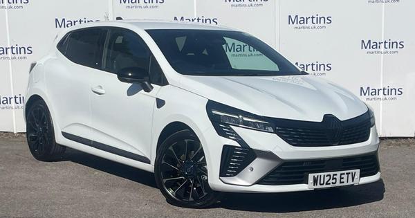 Used 2024 Renault Clio 1.6 E-TECH esprit Alpine Auto Euro 6 (s/s) 5dr White at Martins Group
