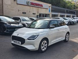 Suzuki Swift Photo 2