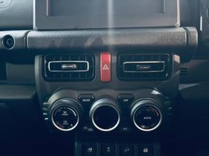 Suzuki Jimny Photo 39