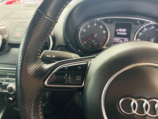 Audi A1 Photo at-af6463cfd96b4bdc95de1bc2eda703e6.jpg