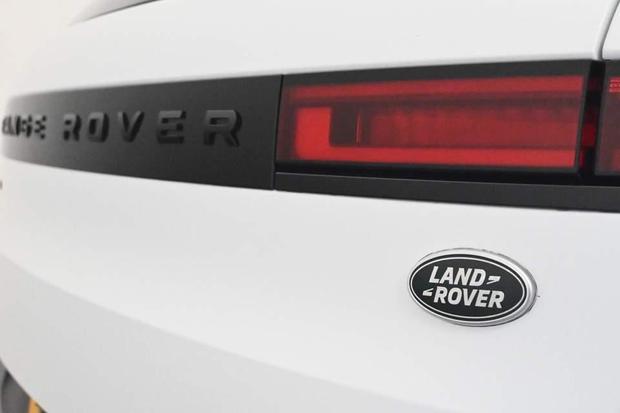 Land Rover RANGE ROVER SPORT Photo at-af879c4b3b1e44c18c154582be6ae8f9.jpg