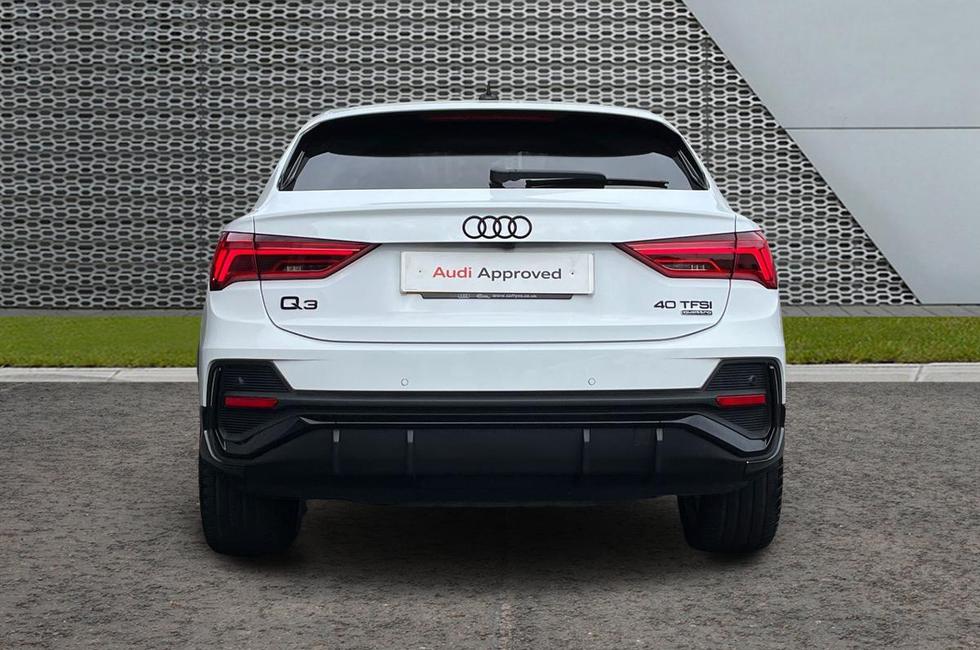 Audi Q3 Photo at-afc28e184fb742d2887b55bfdd9930d6.jpg