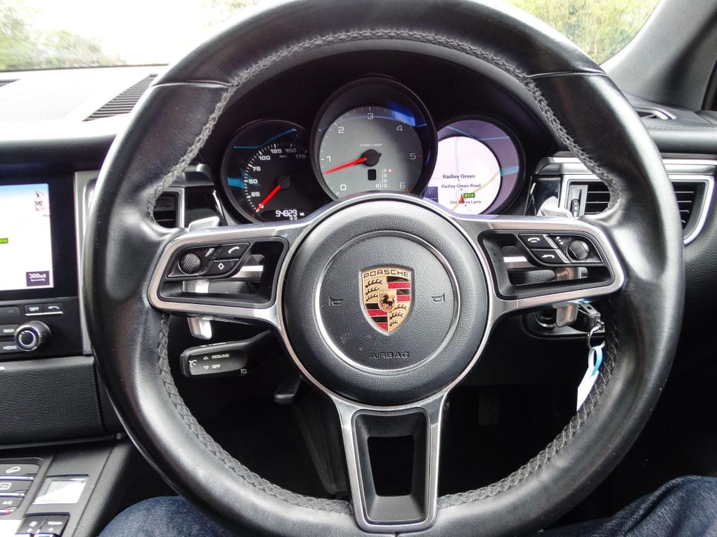 Used Porsche Macan GY67RYF 7