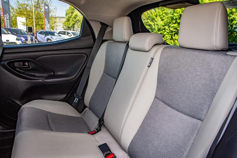 Used Toyota Yaris WU23OOF 7