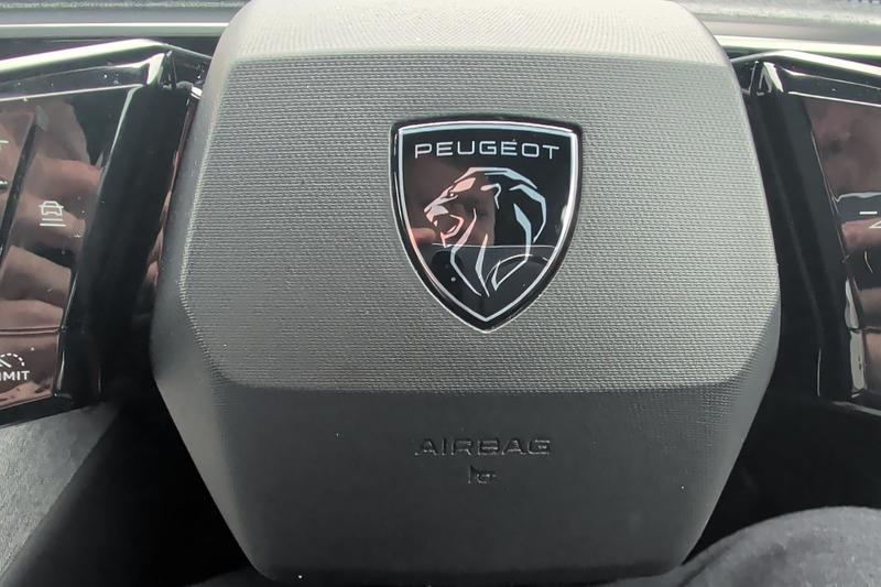 Used Peugeot E-3008 NV24VOB 33