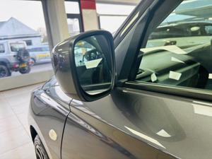 Suzuki Swift Photo 14