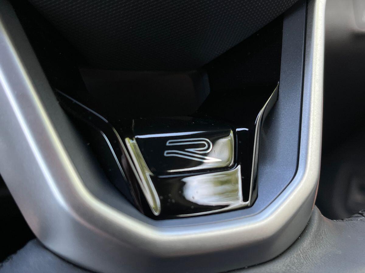 Volkswagen T-Roc Photo at-b05008c0c70949b28eb4d7788d698c59.jpg