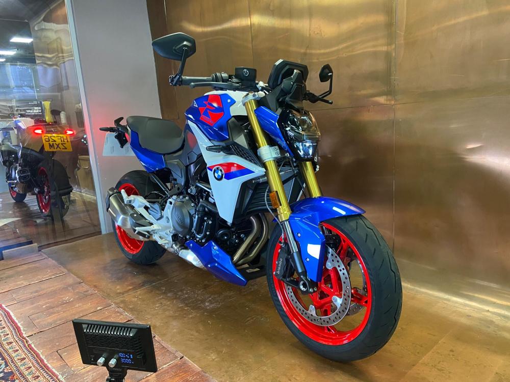 BMW F 900 R Photo at-b05c4a5ed45845e2bf6742345a6faead.jpg
