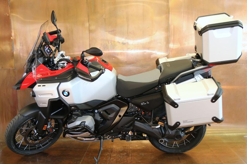 BMW R 1300 GS Adventure Photo at-b06d52d8c1444ee8989596a789d14ecf.jpg