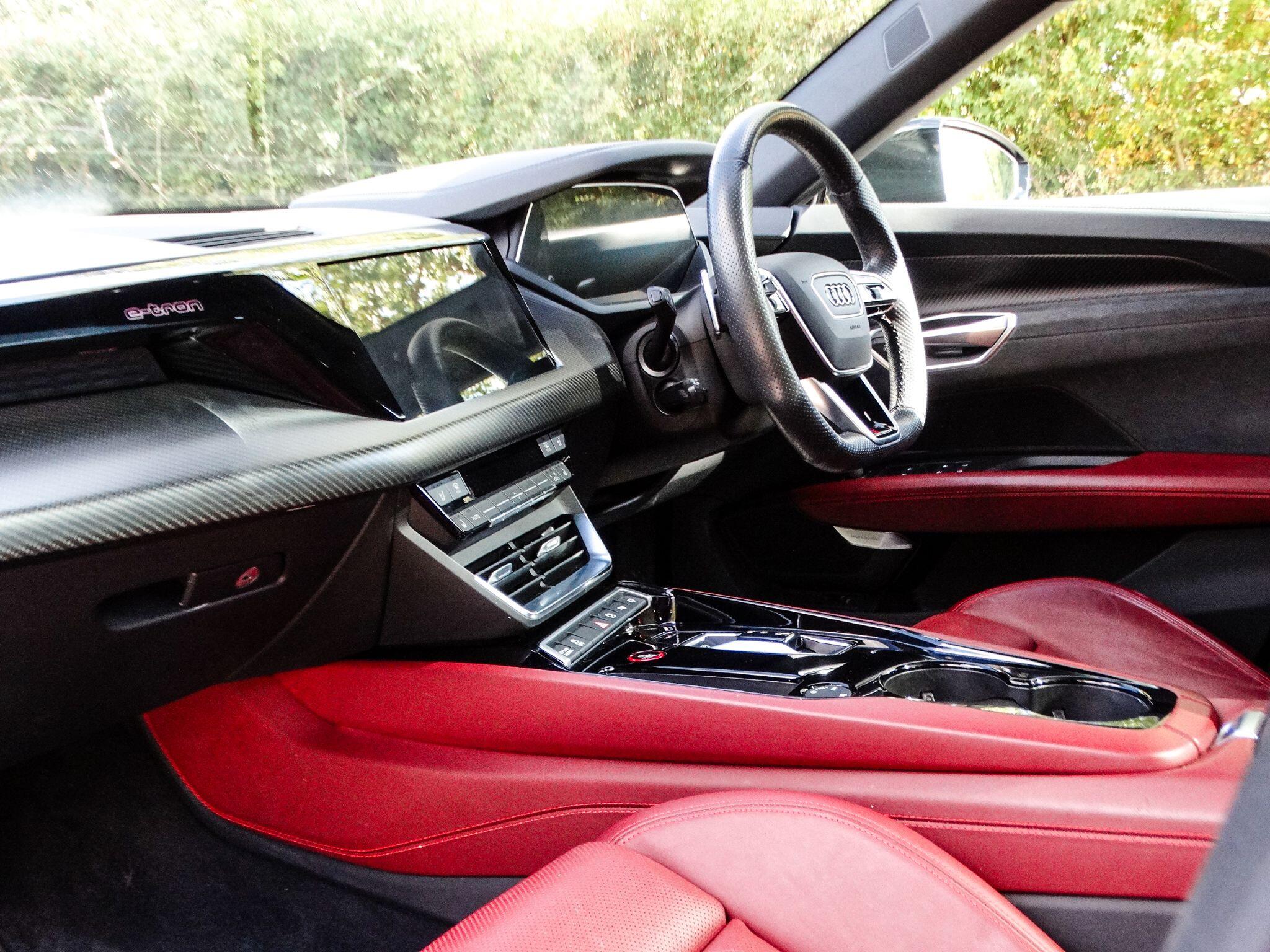 Audi RS e-tron GT 93.4kWh Auto quattro 4dr — photo 18