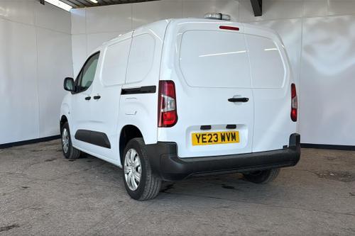Citroen BERLINGO Photo at-b081c1ce6f3648e89bfe2b652d3309fd.jpg