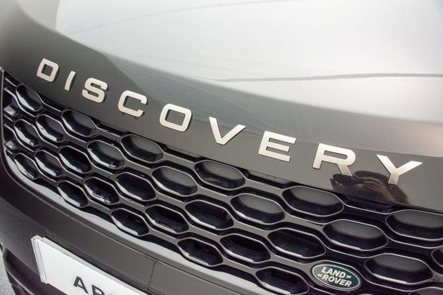 Land Rover DISCOVERY Photo at-b0a722f877434e529767721f66caf845.jpg