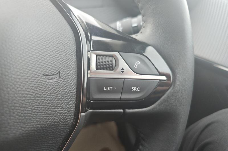 Used Peugeot 208 NV22HSX 24