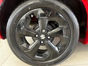 Suzuki Swift Photo 26