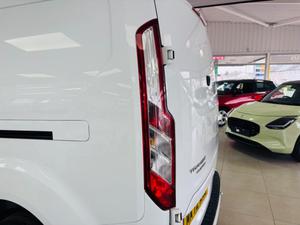 Ford Transit Custom Photo 18
