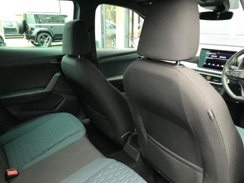 SEAT Arona Photo at-b121197a69354100a7e3b3ed93005699.jpg