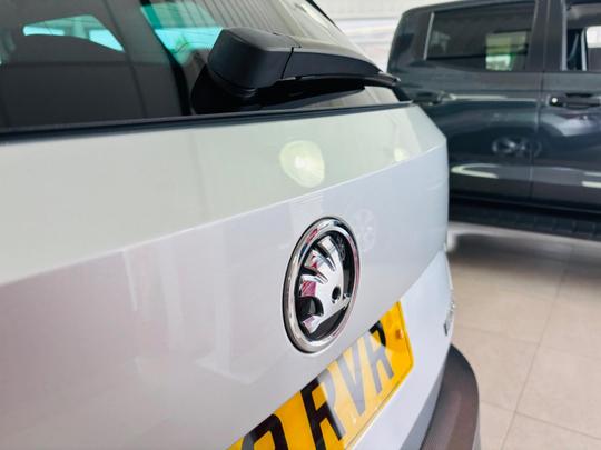 Skoda Karoq Photo at-b173c65e143d4b3bb849c225265cdb87.jpg