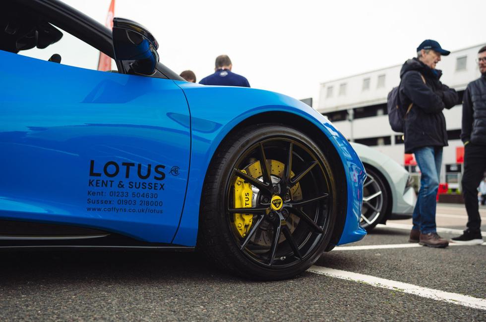 LOTUS Emira Photo at-b1854803220d459db95e7aa74ef28a18.jpg