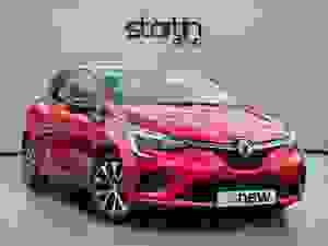 Used 2022 Renault Clio 1.6 E-TECH Evolution Auto Euro 6 (s/s) 5dr Red at Startin Group