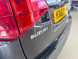 Suzuki Vitara Photo 18