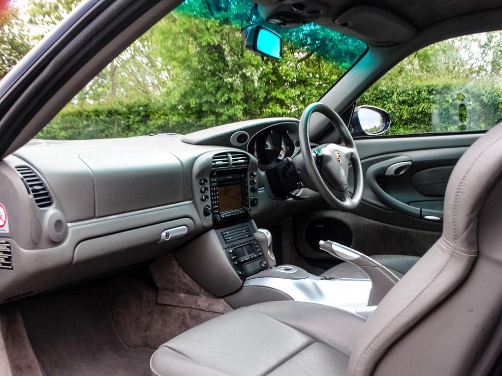 Used Porsche 911 Y8SDD 15