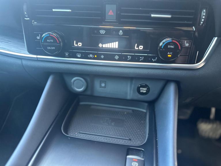 Used Nissan Qashqai WR72HSV 18