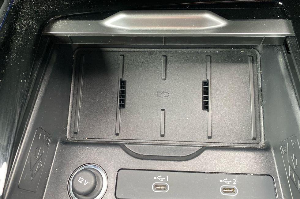 Audi Q3 Photo at-b1e56550565642c1a6e035fd194b2d47.jpg