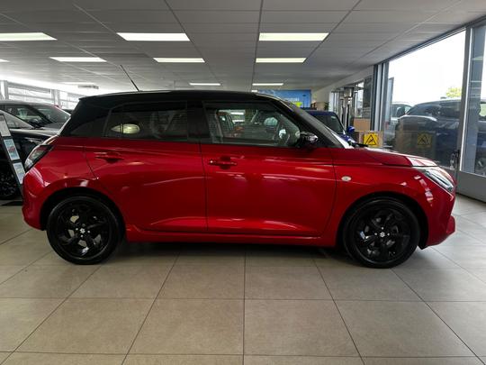 Suzuki Swift Photo at-b20cb3d54af34801a6be9d3553701dd4.jpg