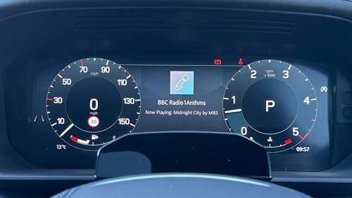 Land Rover Discovery Photo at-b21fabfa4cff4bdf8f5b1f592fe9ae11.jpg