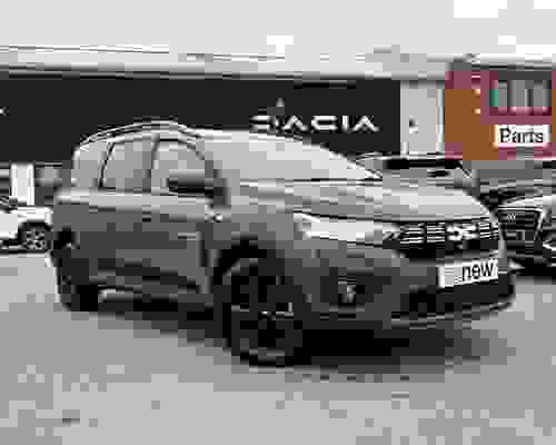 Dacia Jogger 1.0 TCe Extreme SE Euro 6 (s/s) 5dr Green at Startin Group