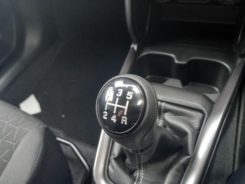 Suzuki SWIFT Photo at-b25738a819ac41bdba39868e7723bb71.jpg