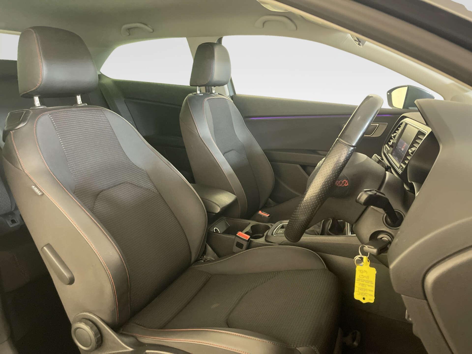 2017 SEAT Leon thumbnail 14
