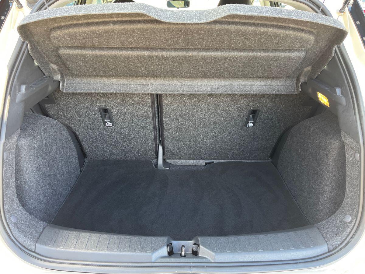 Nissan Micra Photo 18