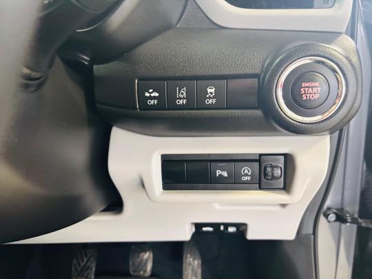 Suzuki Swift Photo at-b29ce8b603944232b4746849a759cbe4.jpg