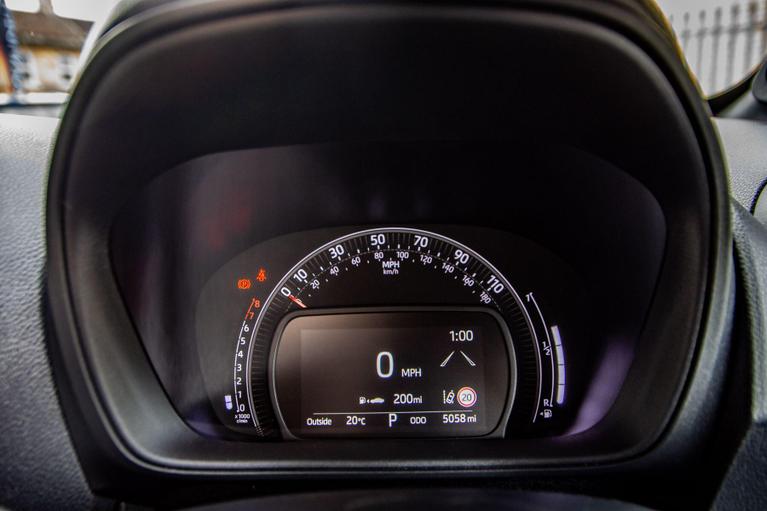 Used Toyota Aygo X YA25VZO 24