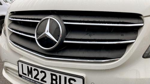 Mercedes-Benz Vito Photo at-b2adb0fd392e4a2e847f3949b308f46a.jpg