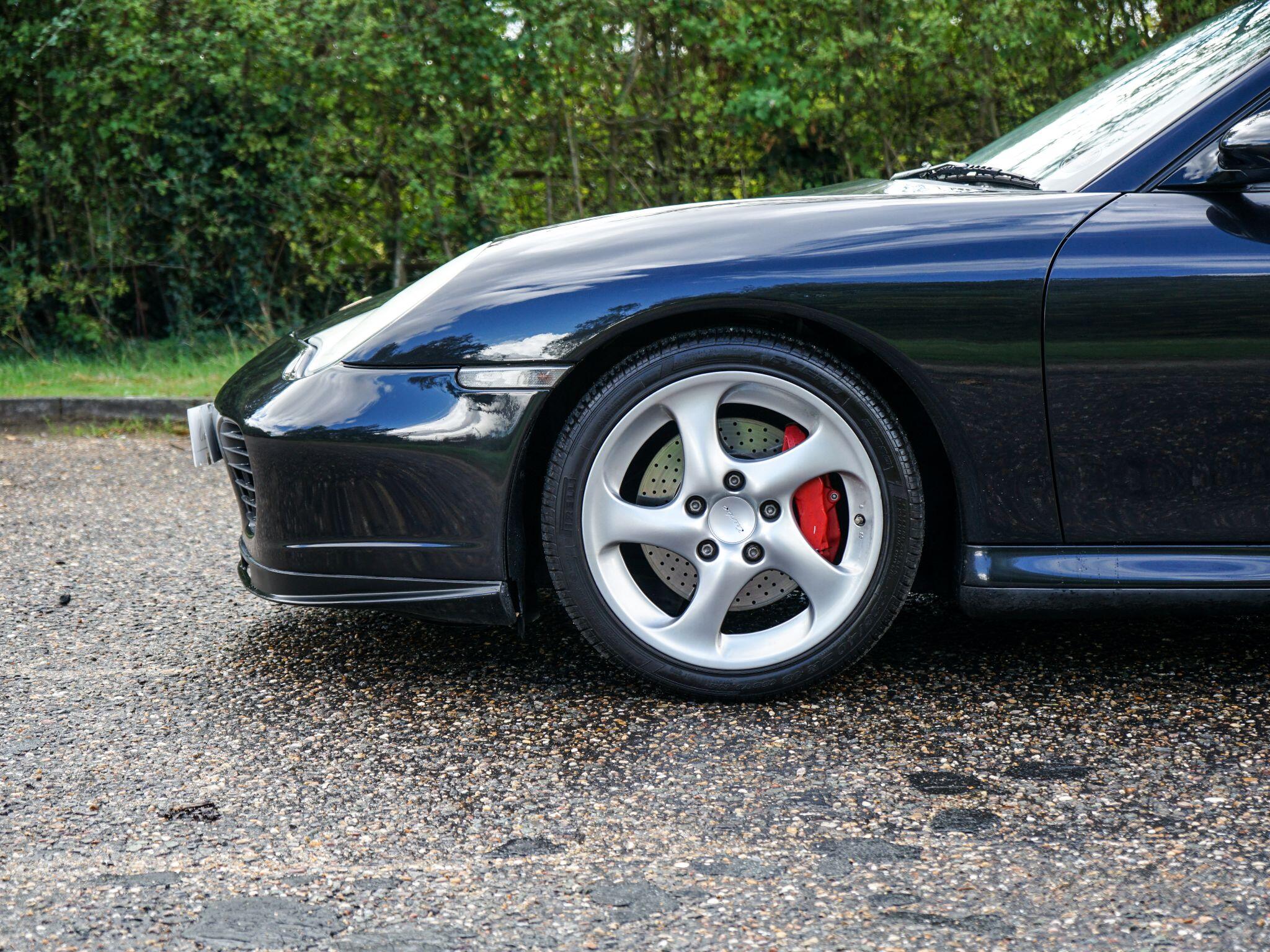 Porsche 911 3.6 996 Turbo Coupe 2dr Petrol Tiptronic S AWD (339 g/km, 414 bhp) — photo 5